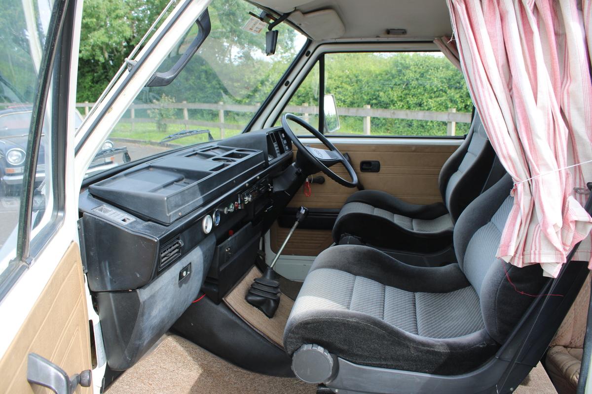 1990 Volkswagen T25 AUTO SLEEPER TRIDENT