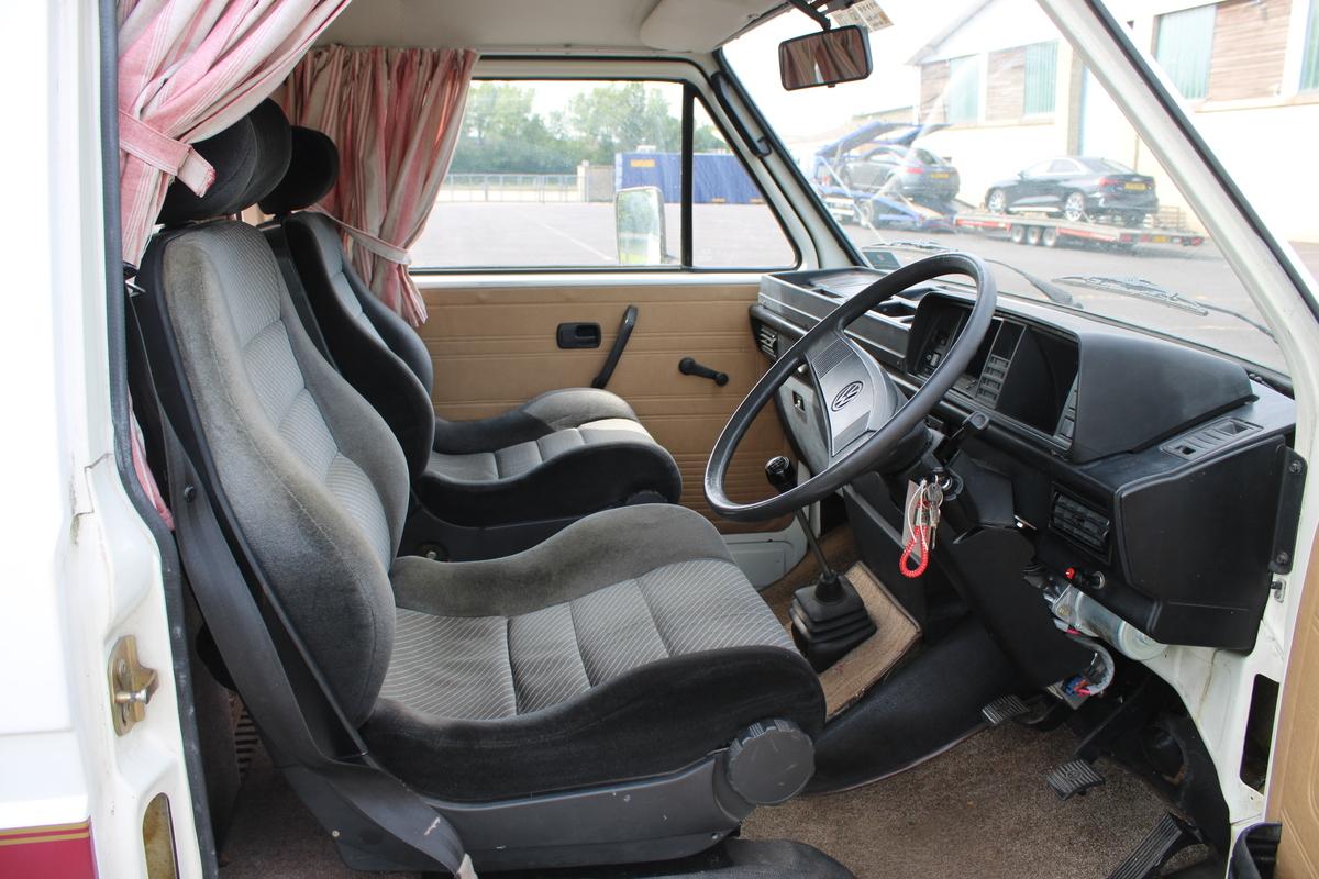 1990 Volkswagen T25 AUTO SLEEPER TRIDENT