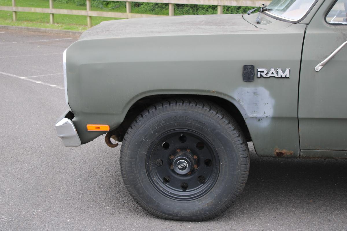 1985 Dodge RAM D350 DUAL CAB