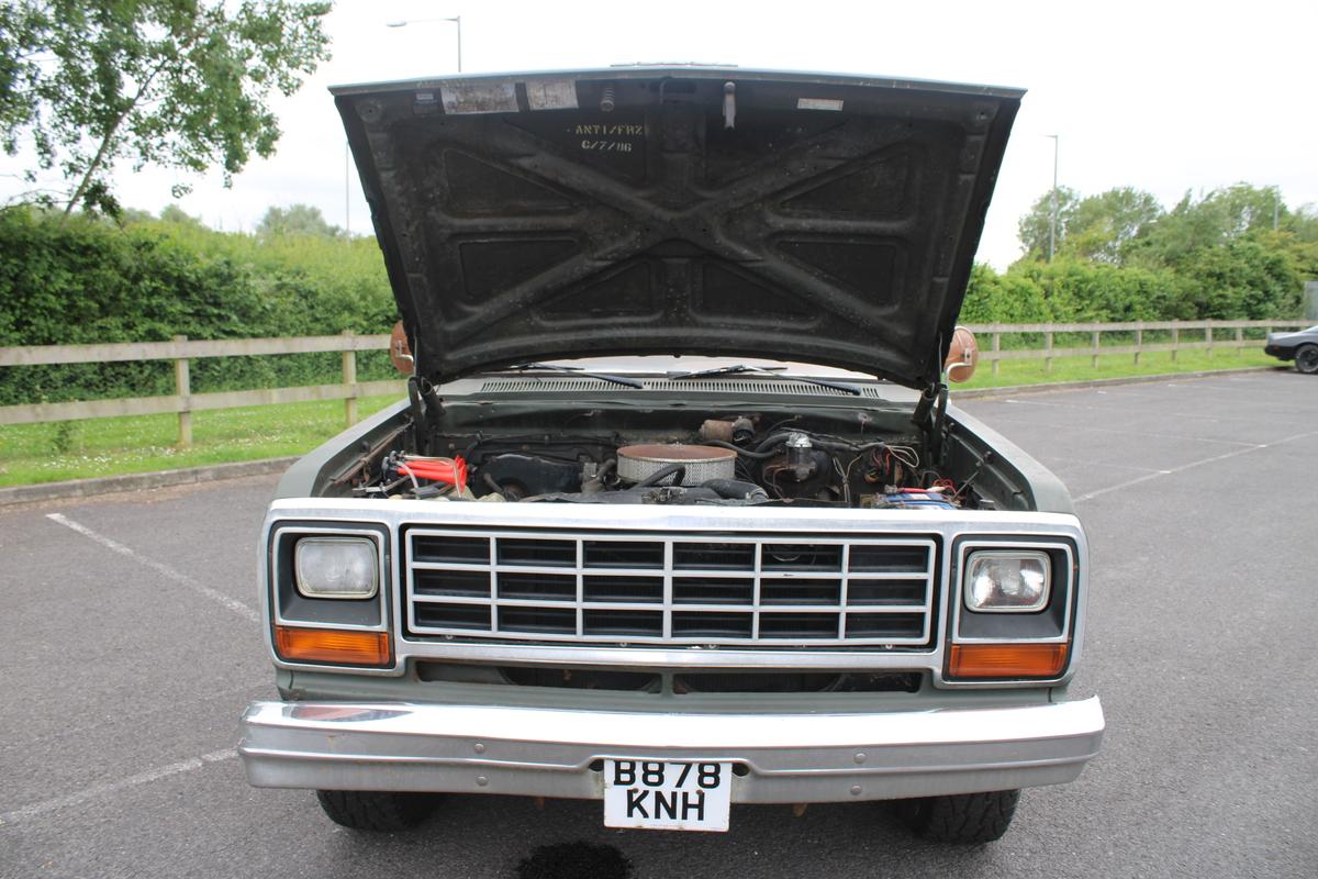 1985 Dodge RAM D350 DUAL CAB