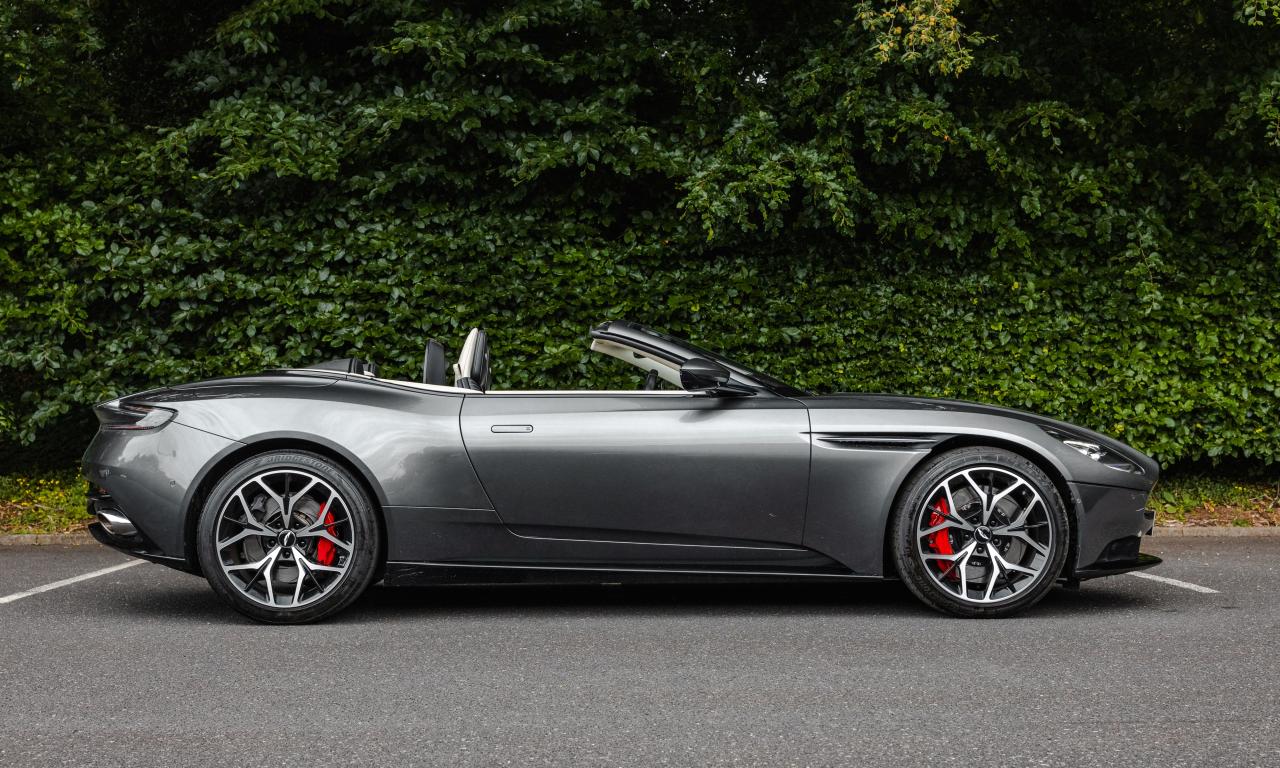 2018 Aston Martin DB11 Volante (4.0 litre)