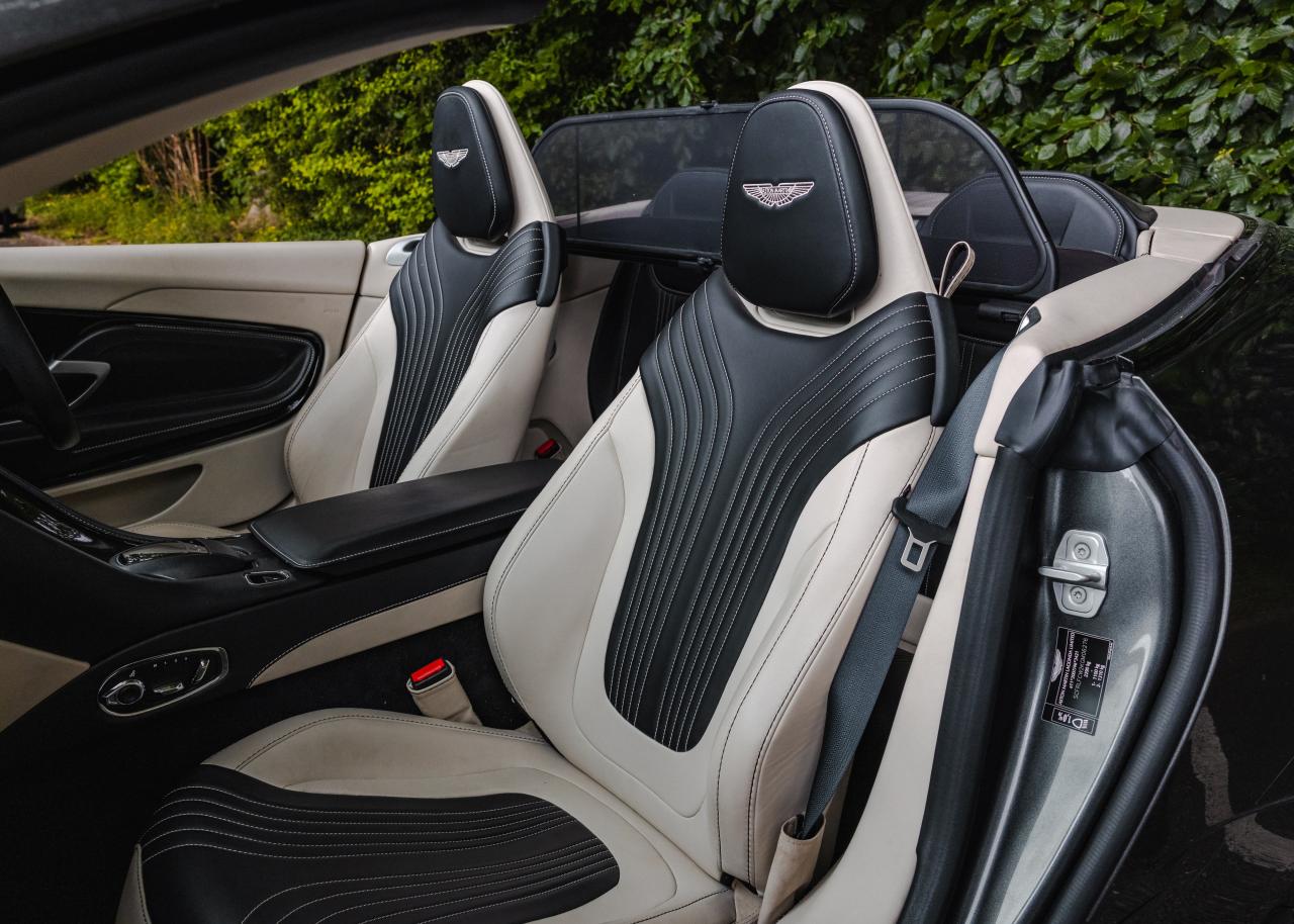 2018 Aston Martin DB11 Volante (4.0 litre)