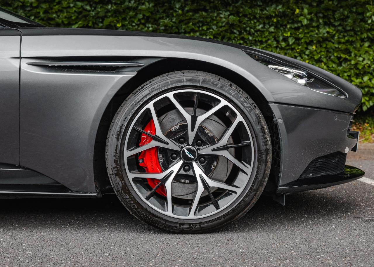 2018 Aston Martin DB11 Volante (4.0 litre)