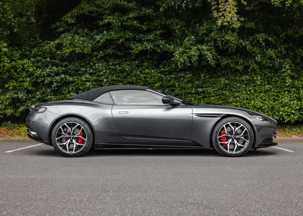 2018 Aston Martin DB11 Volante (4.0 litre)