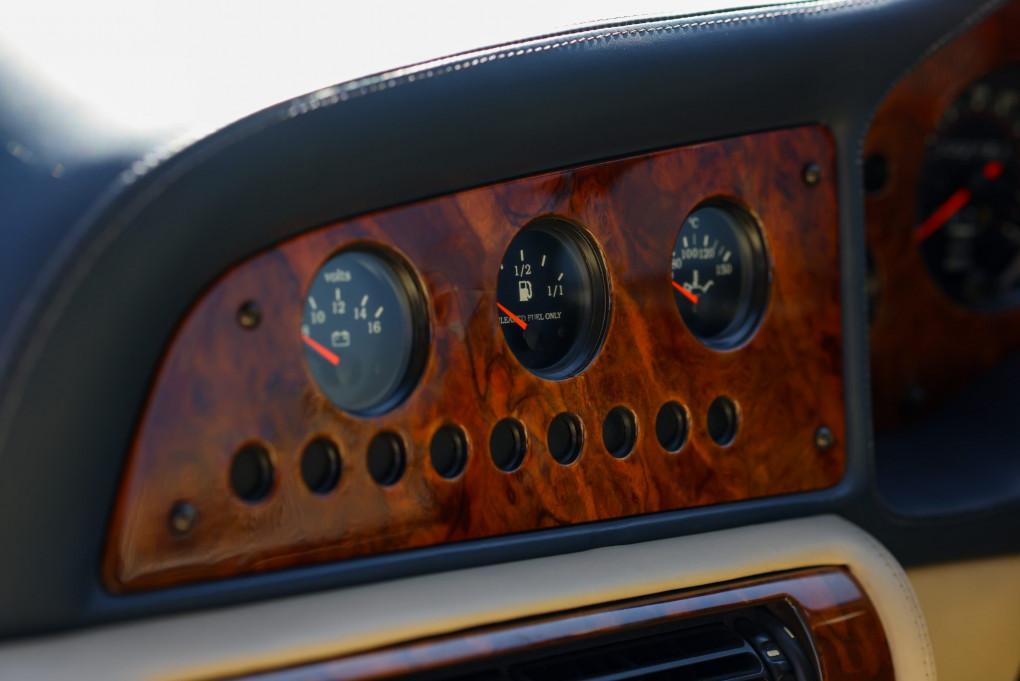 1994 Aston Martin Vantage