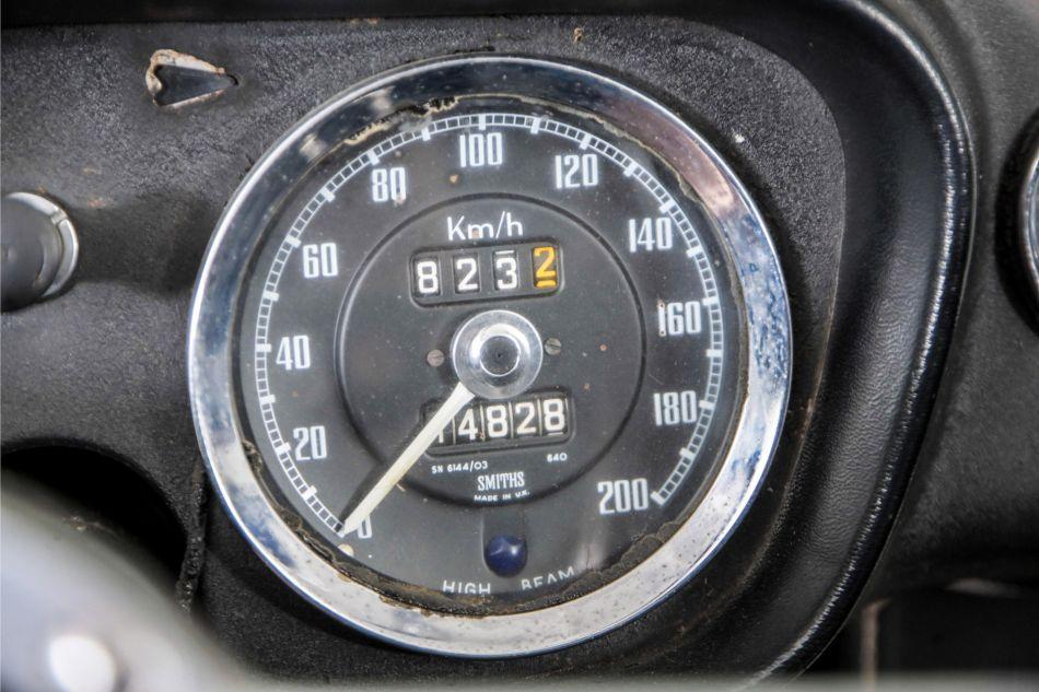1965 MG B MGB 1.8 met overdrive , spaakwielen