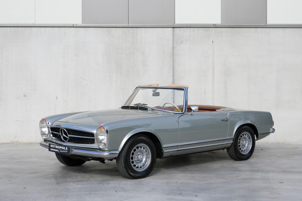 1971 Mercedes - Benz 280SL Pagoda
