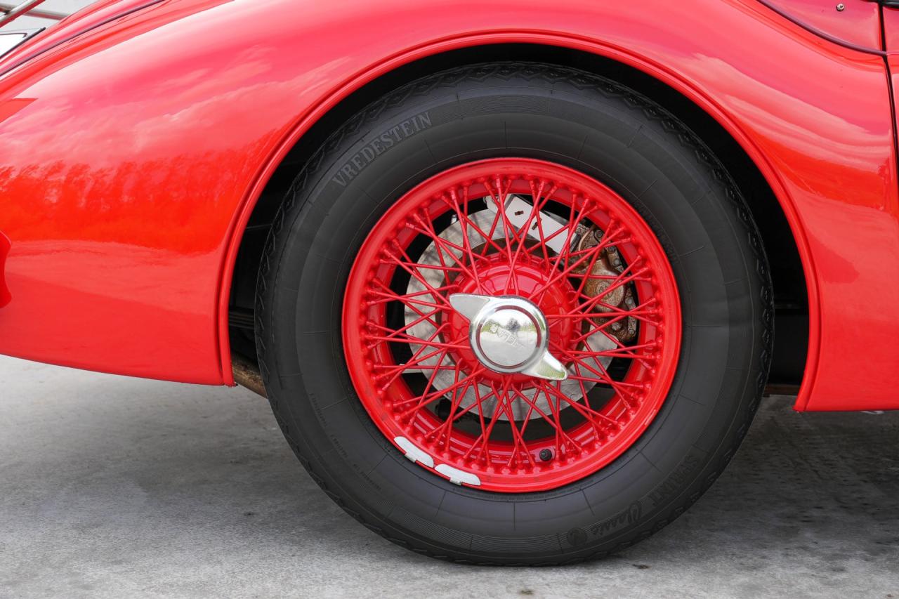 1954 Jaguar XK140 SE OTS
