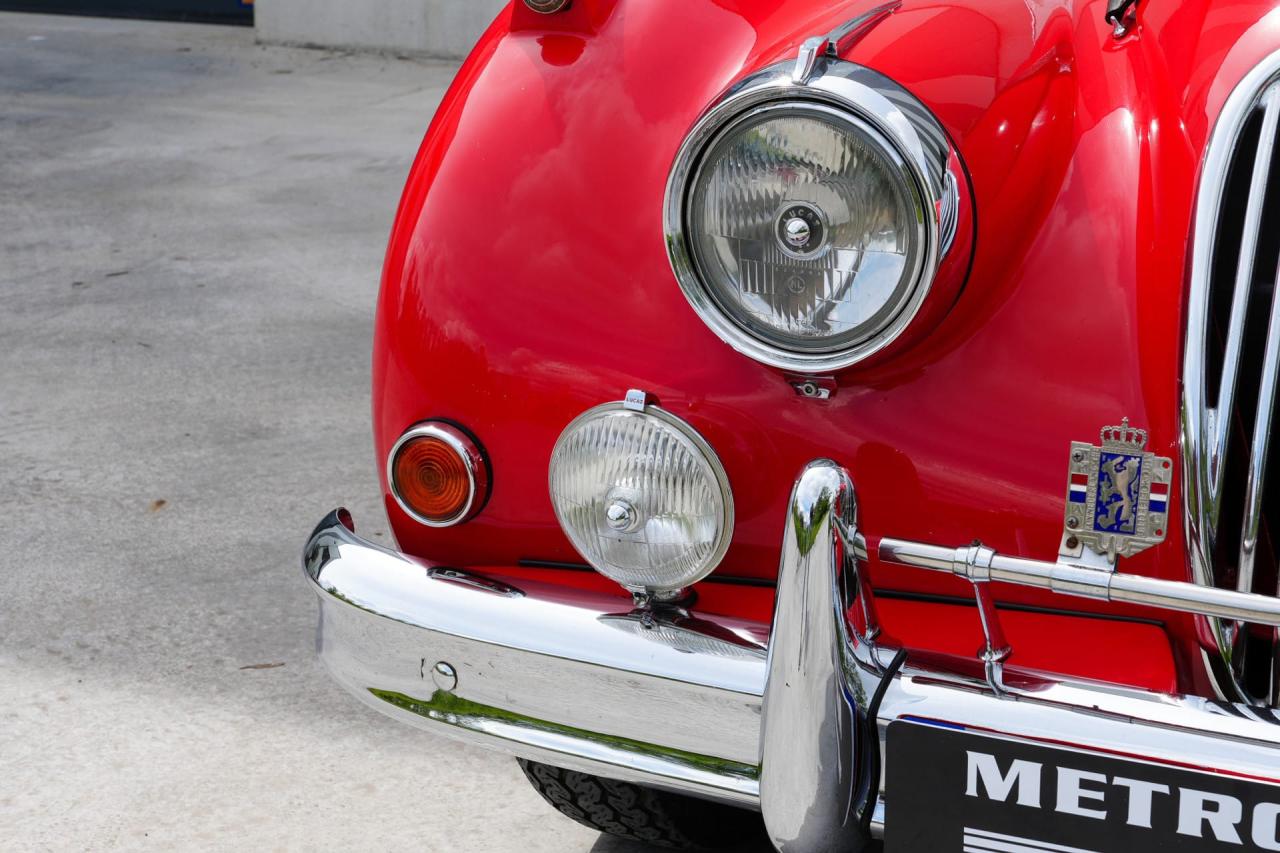 1954 Jaguar XK140 SE OTS