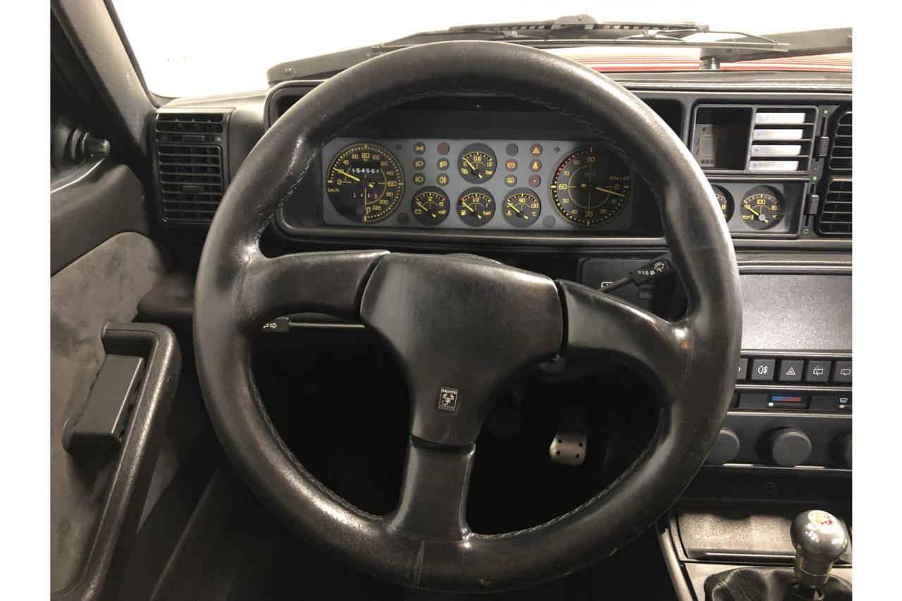 1992 Lancia Delta HF Integrals