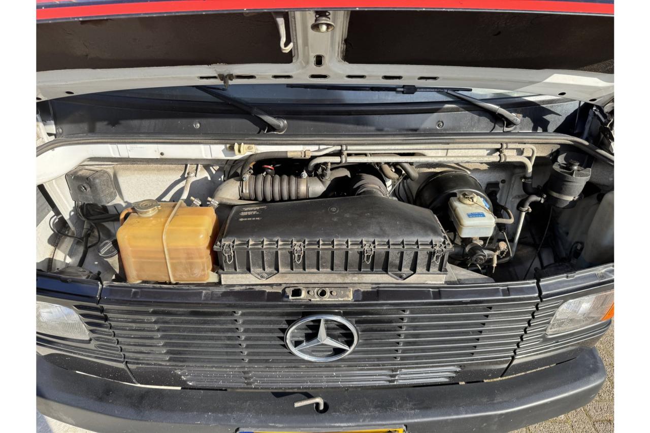 1995 Mercedes - Benz 611D-II original 66000 km