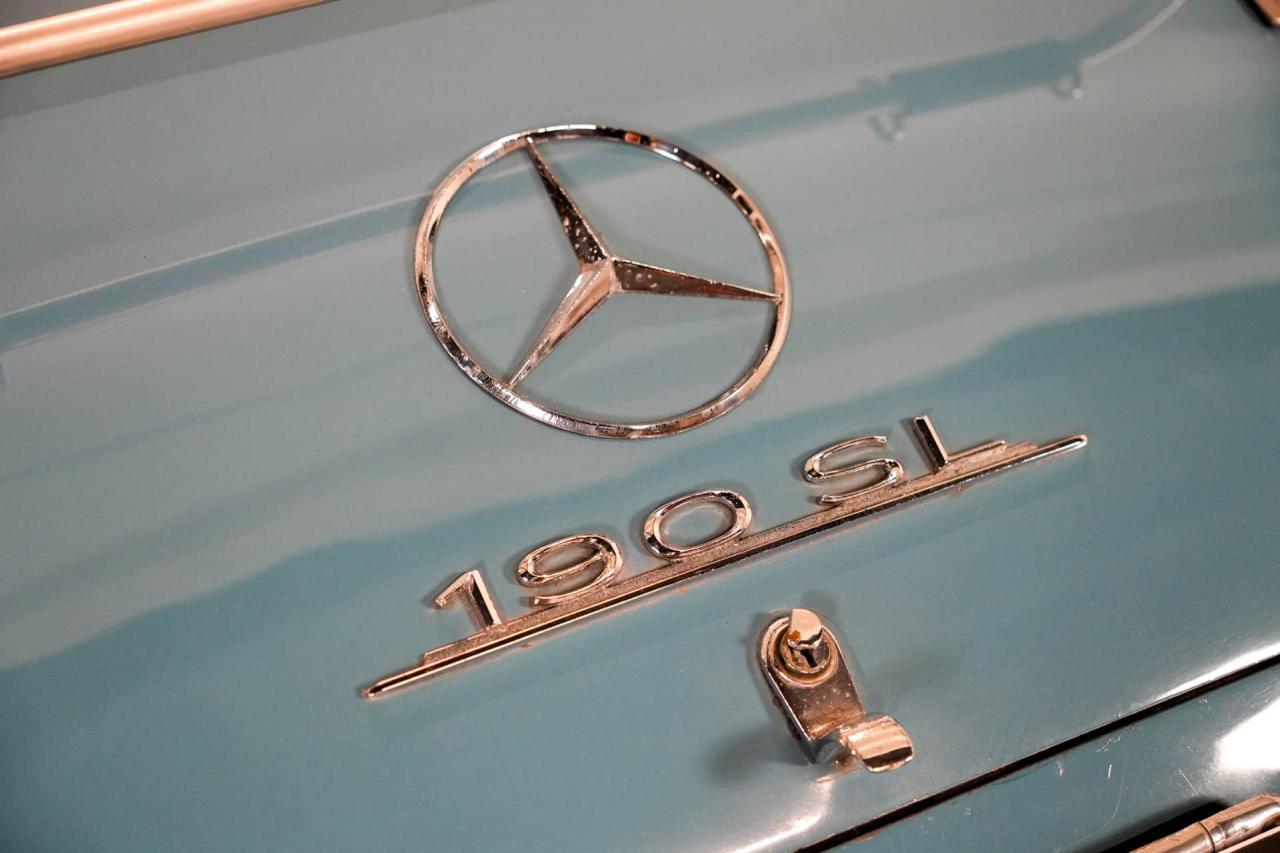 1960 Mercedes - Benz 190 SL