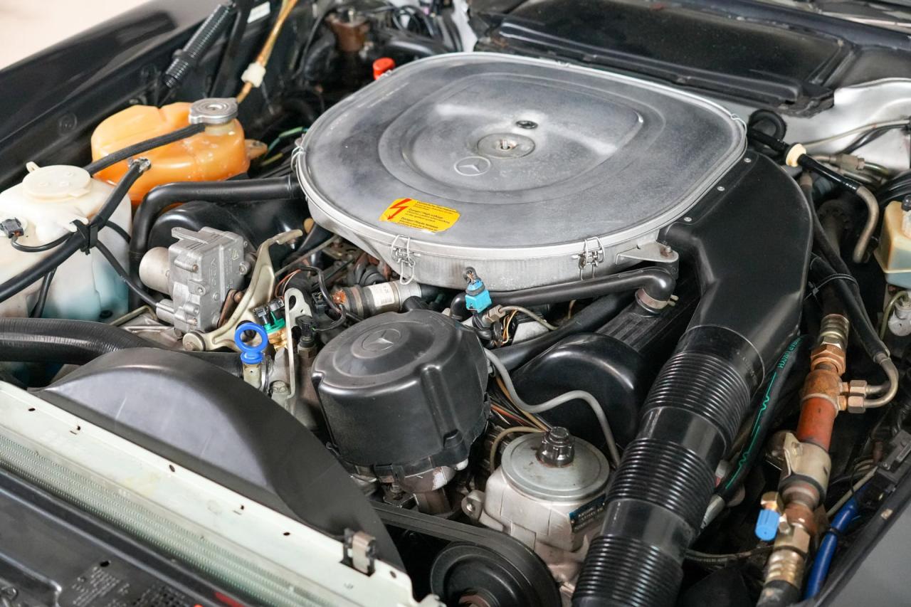 1988 Mercedes - Benz 560 SL