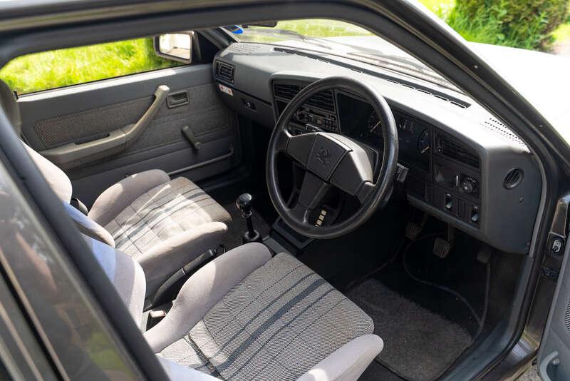 1985 Vauxhall CAVALIER SRI
