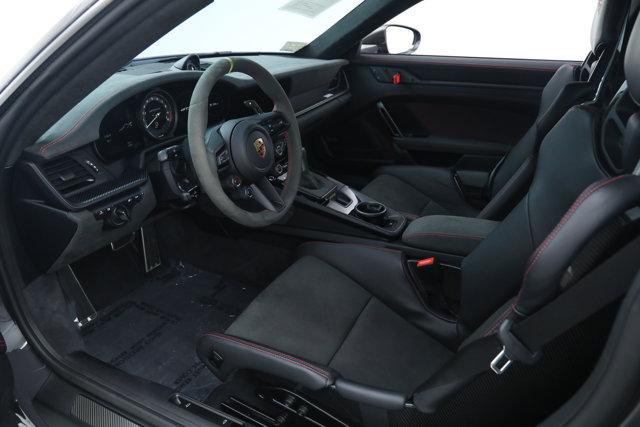 2025 Porsche 911