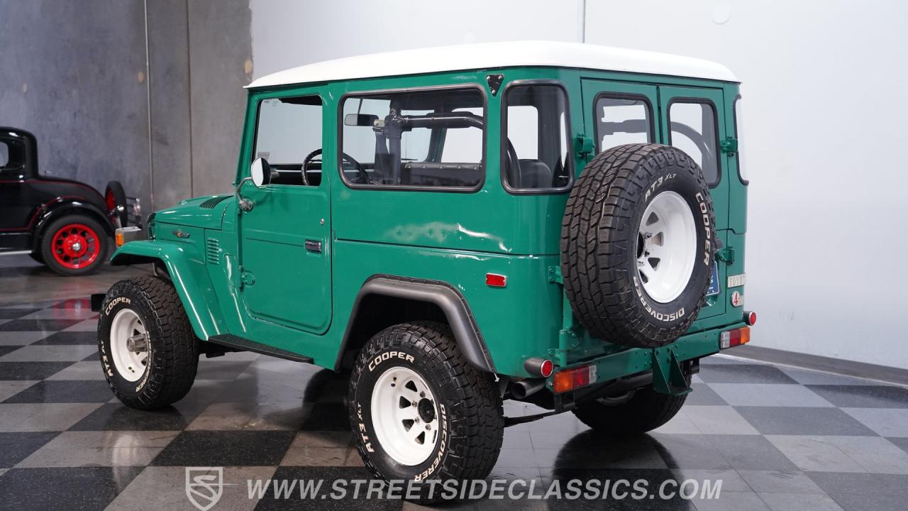 1976 Toyota FJ40 Land Cruiser