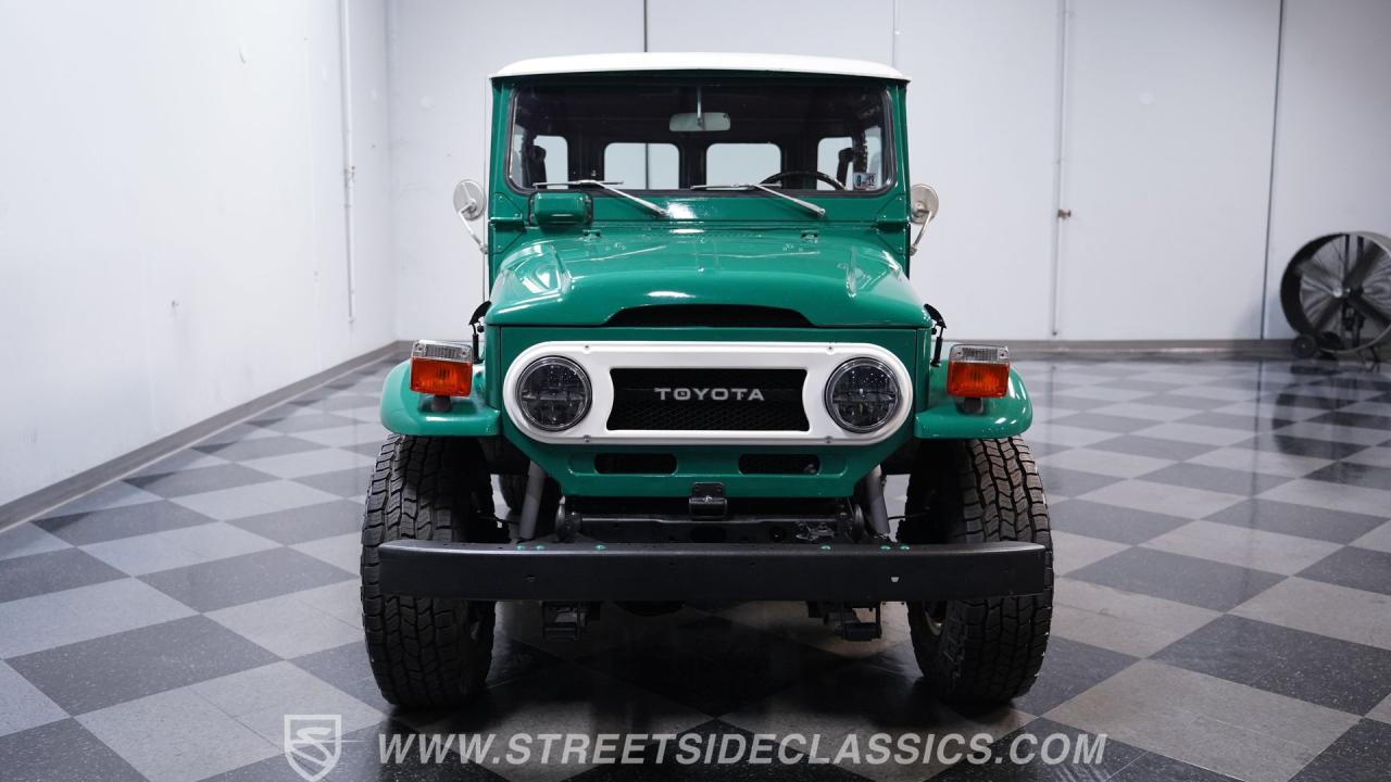 1976 Toyota FJ40 Land Cruiser