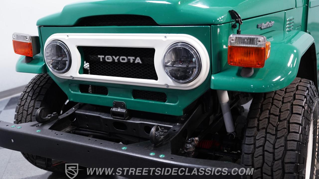 1976 Toyota FJ40 Land Cruiser