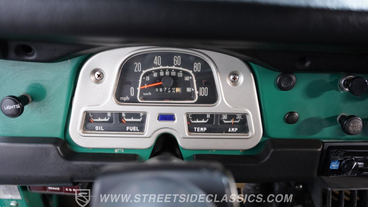 1976 Toyota FJ40 Land Cruiser