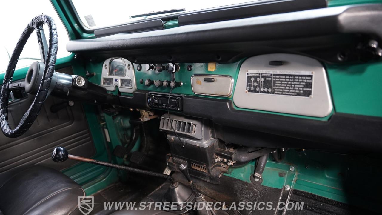 1976 Toyota FJ40 Land Cruiser