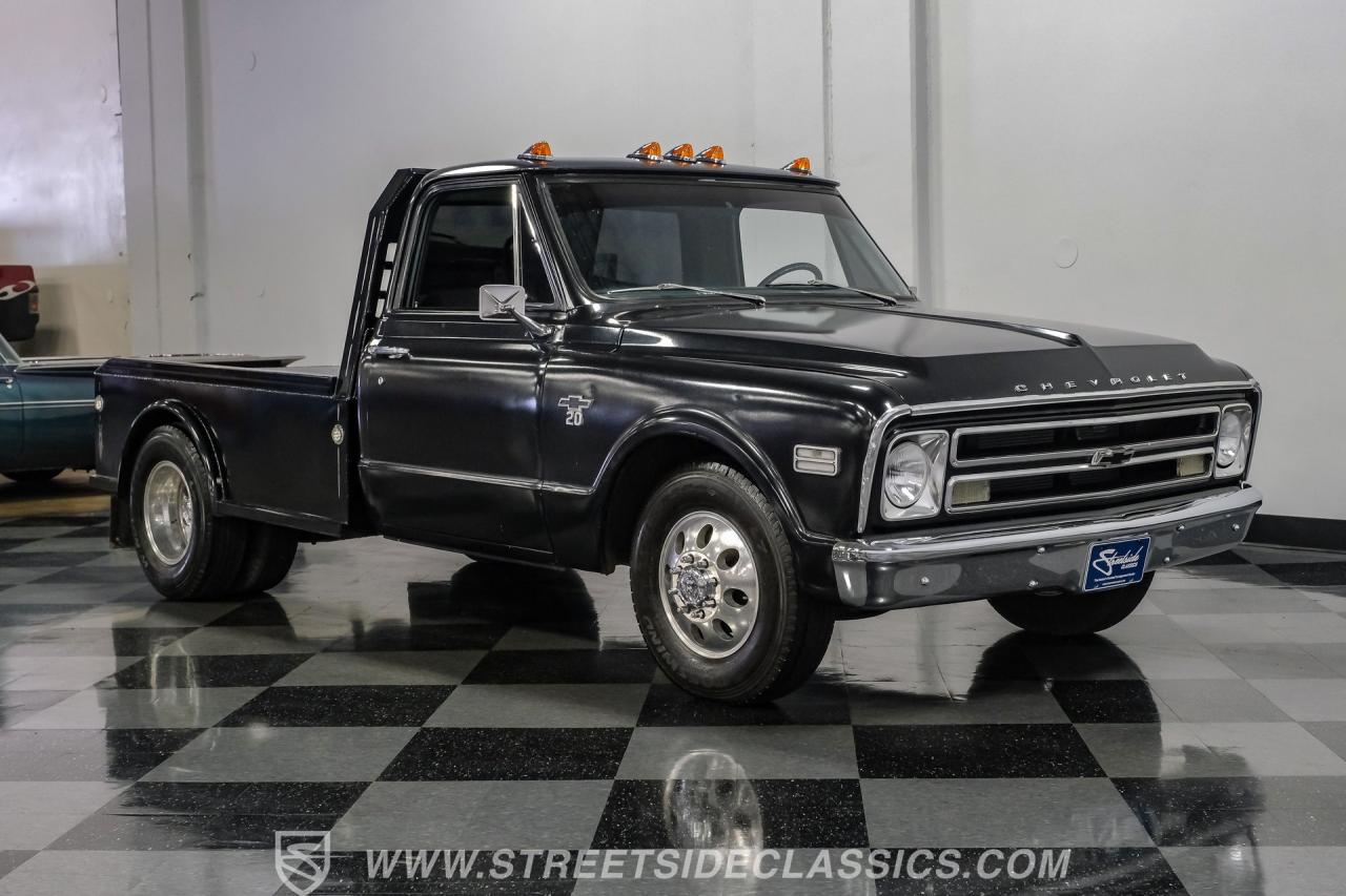 1968 Chevrolet C20 Flatbed Dually
