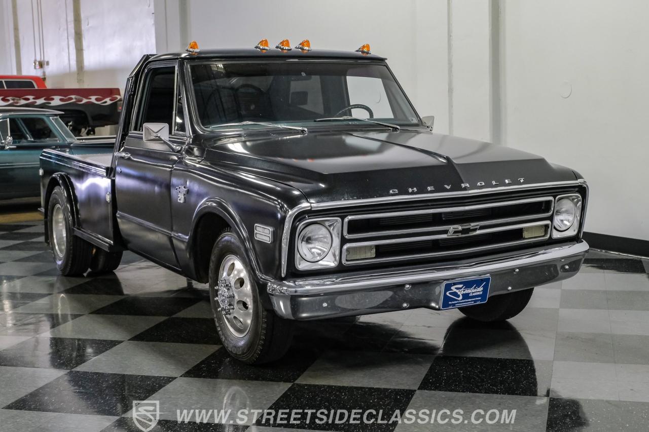 1968 Chevrolet C20 Flatbed Dually