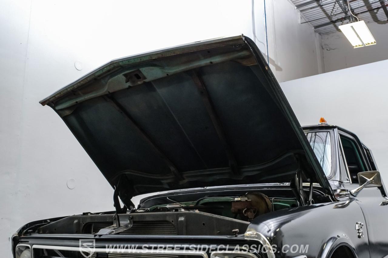 1968 Chevrolet C20 Flatbed Dually