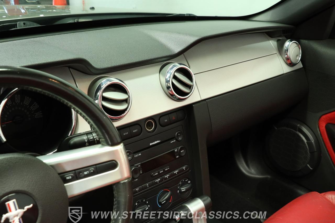2005 Ford Mustang GT Convertible