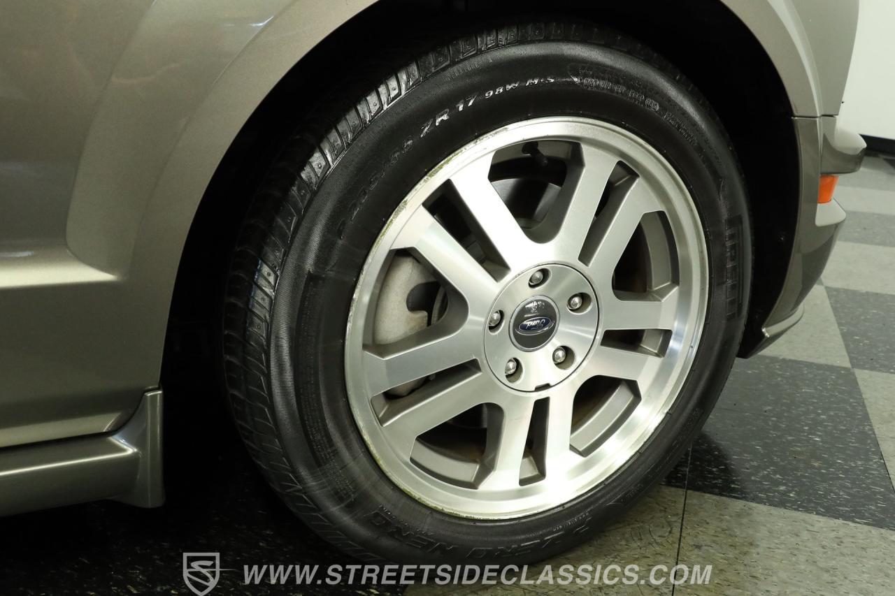 2005 Ford Mustang GT Convertible