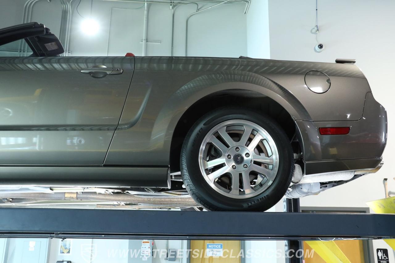 2005 Ford Mustang GT Convertible