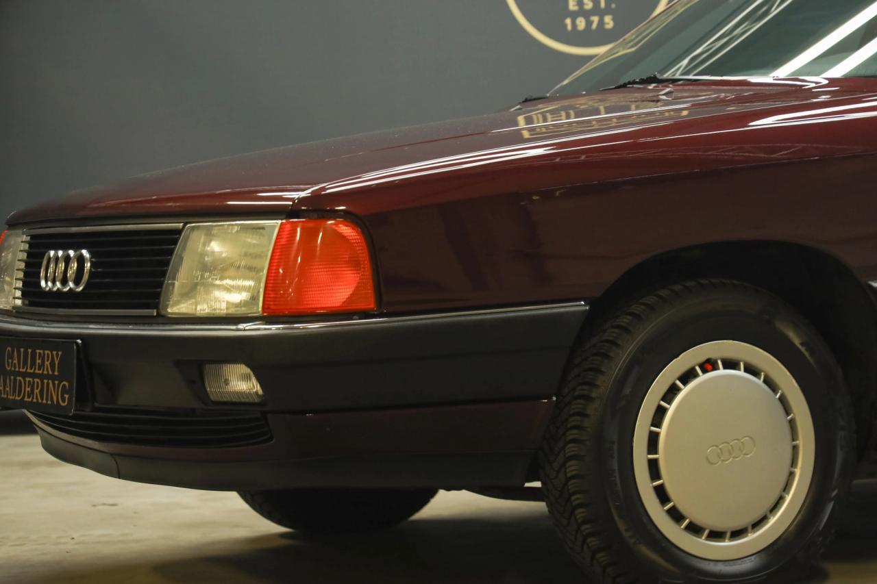 1990 Audi 100 Quattro &ldquo;The 5-Cylinder in Zyclamrot Metallic&rdquo;