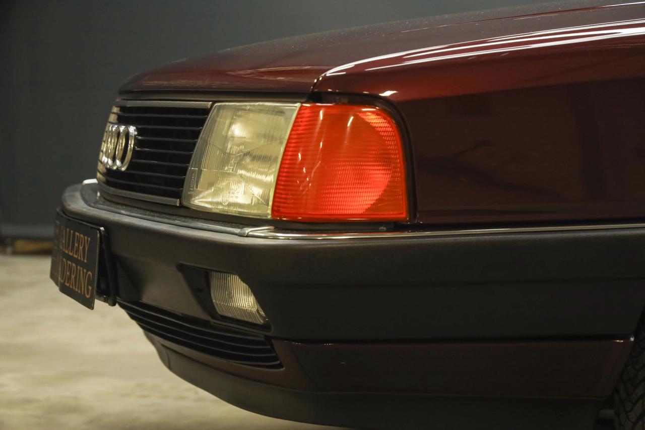 1990 Audi 100 Quattro &ldquo;The 5-Cylinder in Zyclamrot Metallic&rdquo;