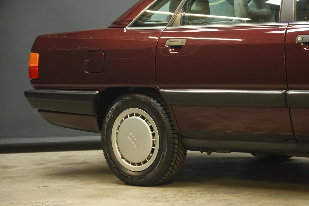 1990 Audi 100 Quattro &ldquo;The 5-Cylinder in Zyclamrot Metallic&rdquo;