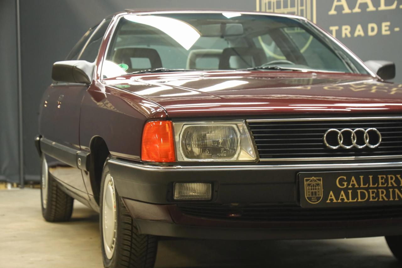 1990 Audi 100 Quattro &ldquo;The 5-Cylinder in Zyclamrot Metallic&rdquo;