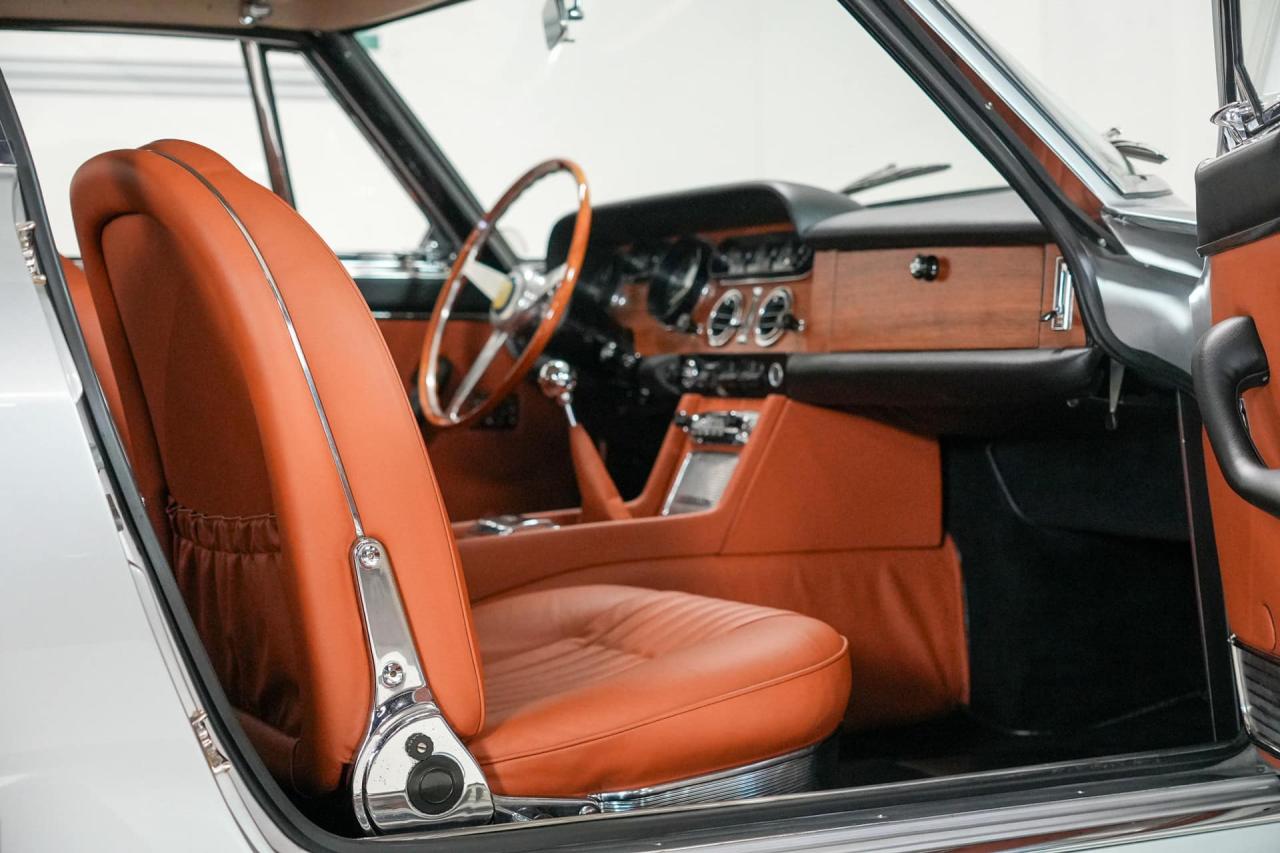 1965 Ferrari 330 GT