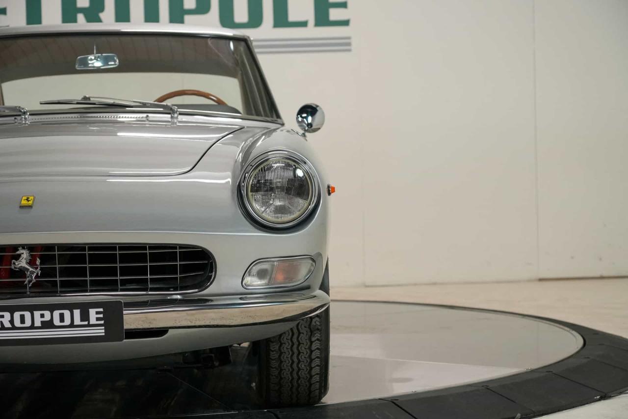 1965 Ferrari 330 GT