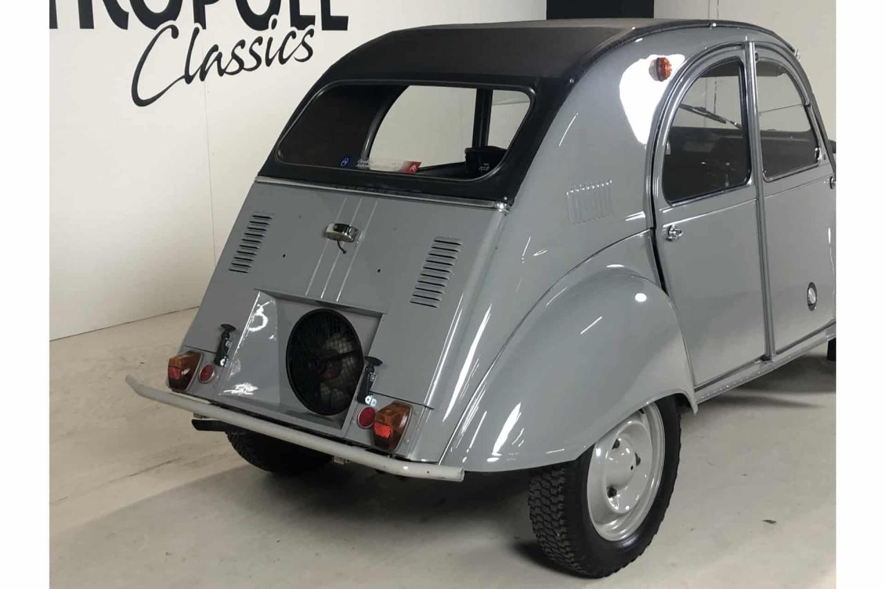1961 Citro&euml;n Citro&euml;n 2CV Sahara 4x4