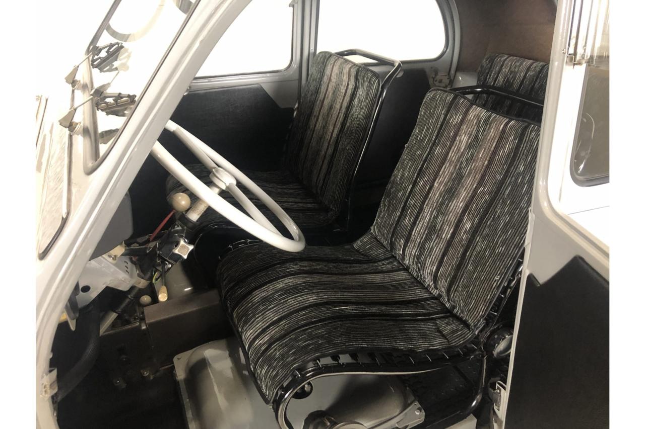 1961 Citro&euml;n Citro&euml;n 2CV Sahara 4x4