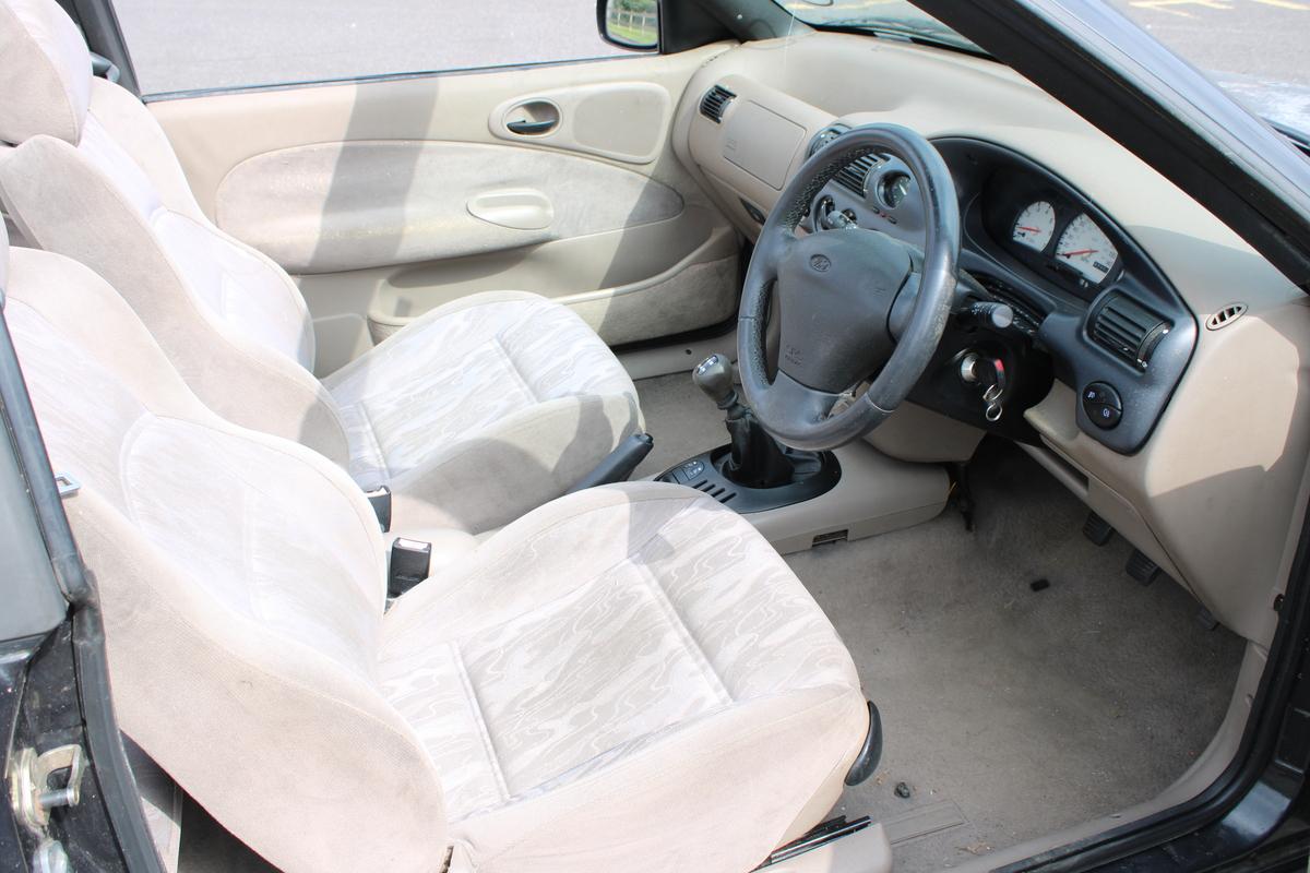 1996 Ford ESCORT SI CABRIO