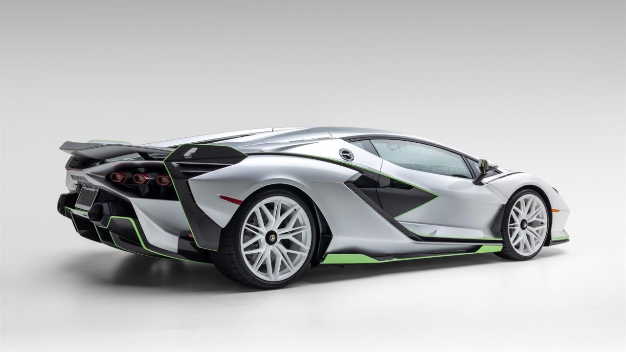2020 Lamborghini Si&aacute;n FKP 37