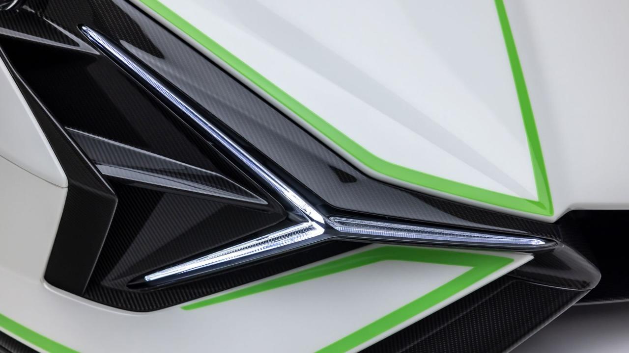 2020 Lamborghini Si&aacute;n FKP 37