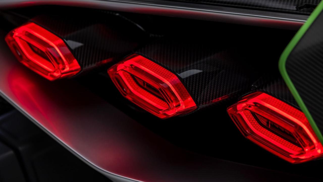 2020 Lamborghini Si&aacute;n FKP 37