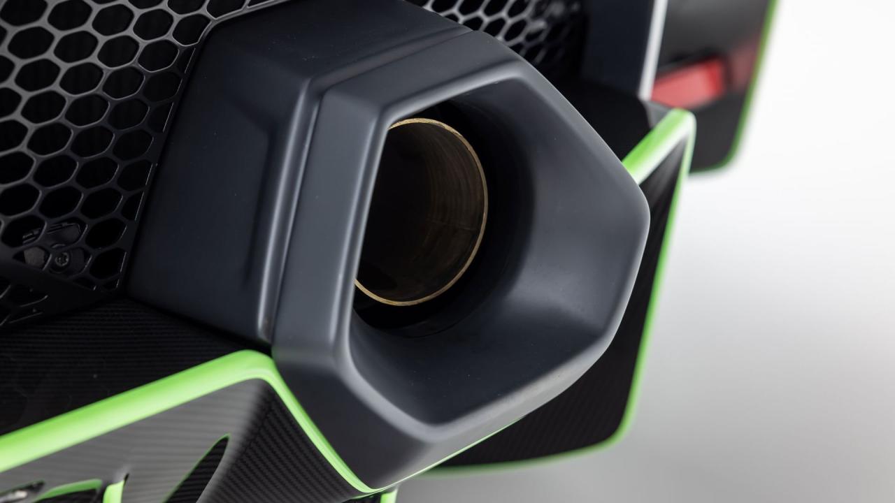2020 Lamborghini Si&aacute;n FKP 37