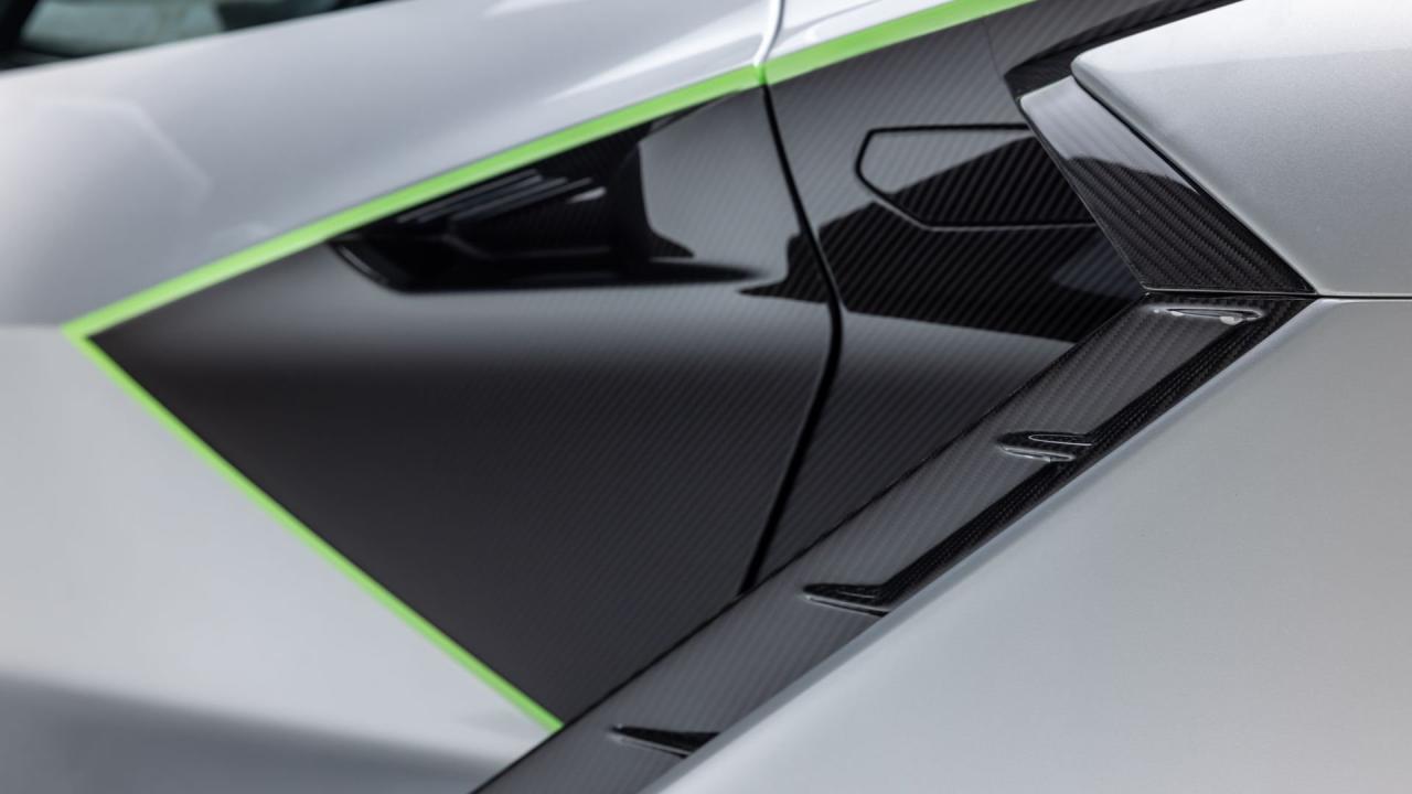 2020 Lamborghini Si&aacute;n FKP 37