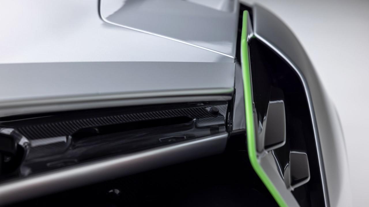 2020 Lamborghini Si&aacute;n FKP 37
