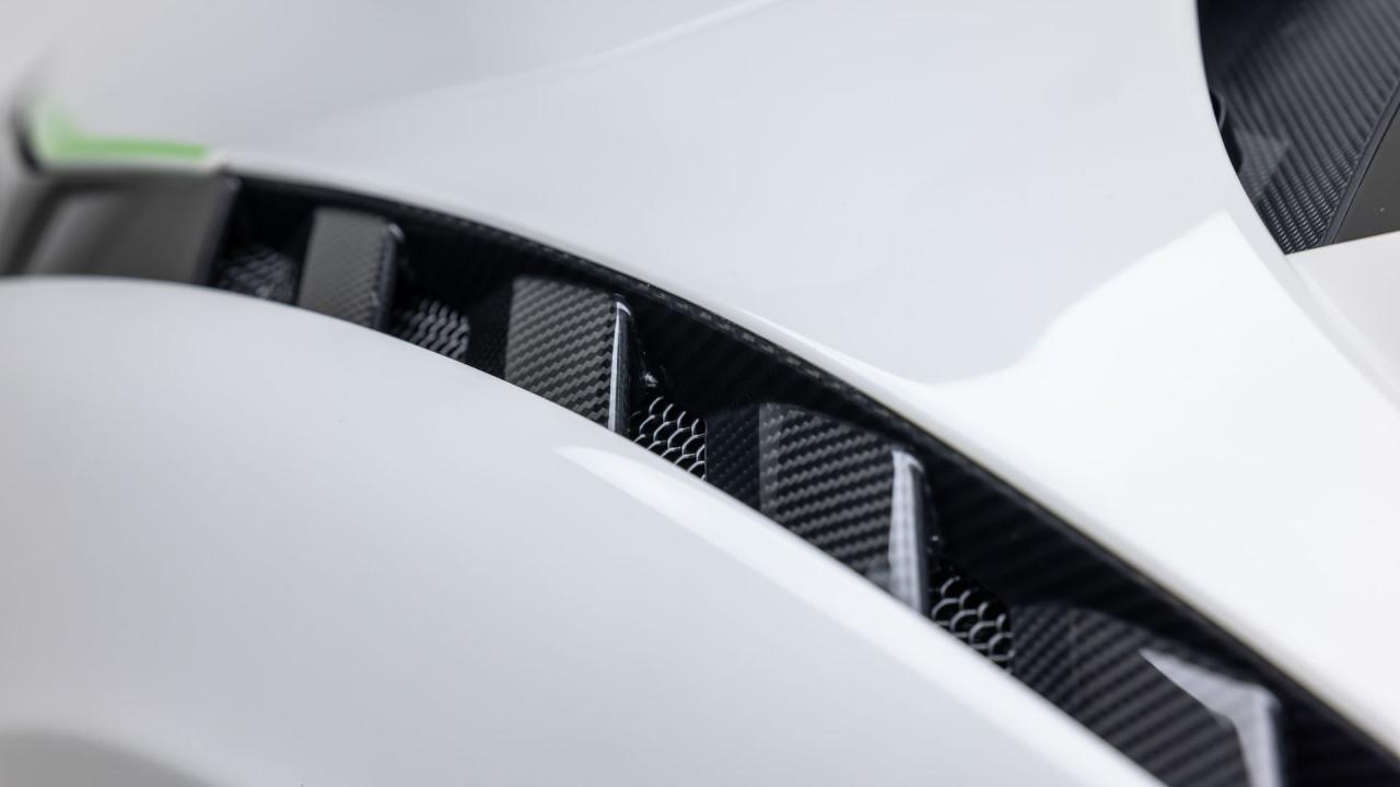 2020 Lamborghini Si&aacute;n FKP 37