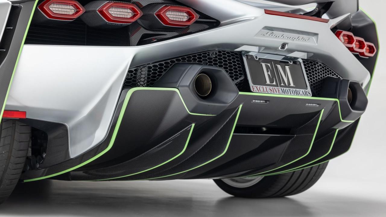 2020 Lamborghini Si&aacute;n FKP 37
