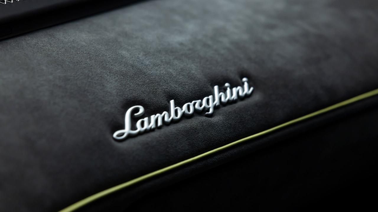2020 Lamborghini Si&aacute;n FKP 37