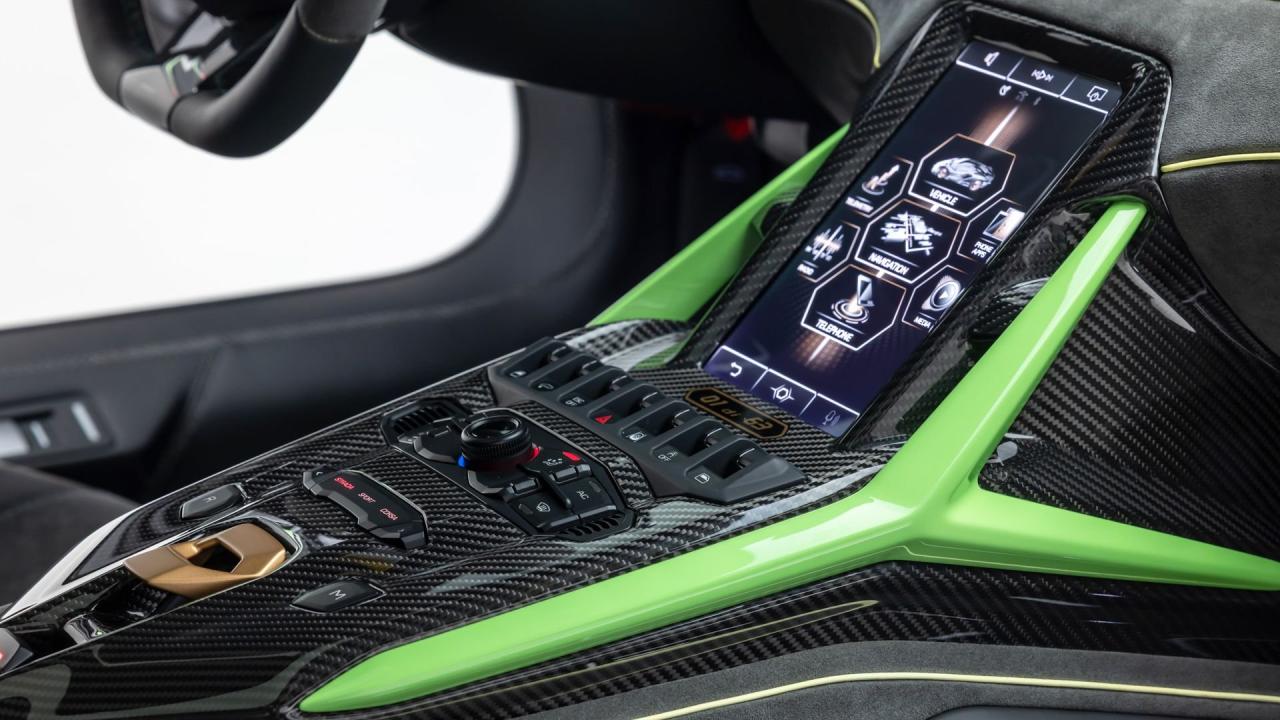2020 Lamborghini Si&aacute;n FKP 37