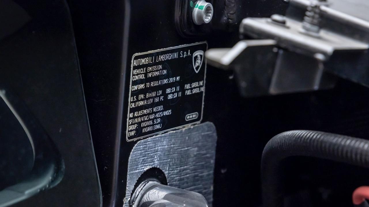 2020 Lamborghini Si&aacute;n FKP 37
